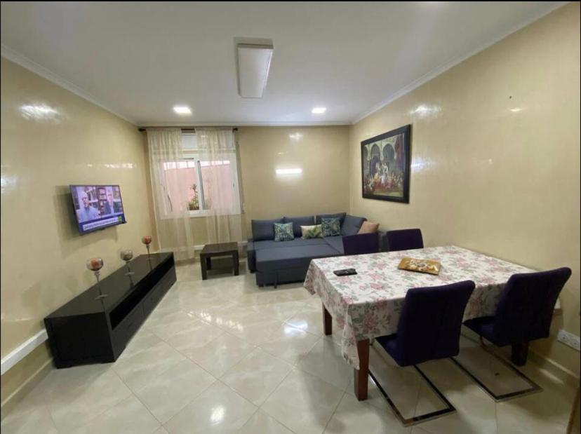 Appartement Elegant Et Climatise Au Centre Avec Terrasse - Proche Plage Et Attractions ! Tanger Eksteriør bilde