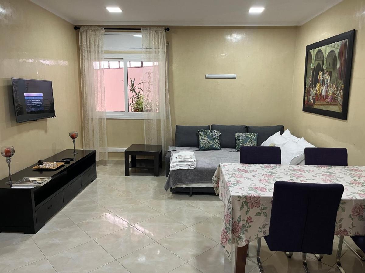 Appartement Elegant Et Climatise Au Centre Avec Terrasse - Proche Plage Et Attractions ! Tanger Eksteriør bilde