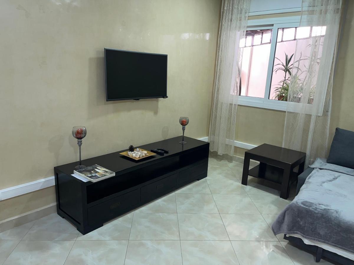 Appartement Elegant Et Climatise Au Centre Avec Terrasse - Proche Plage Et Attractions ! Tanger Eksteriør bilde